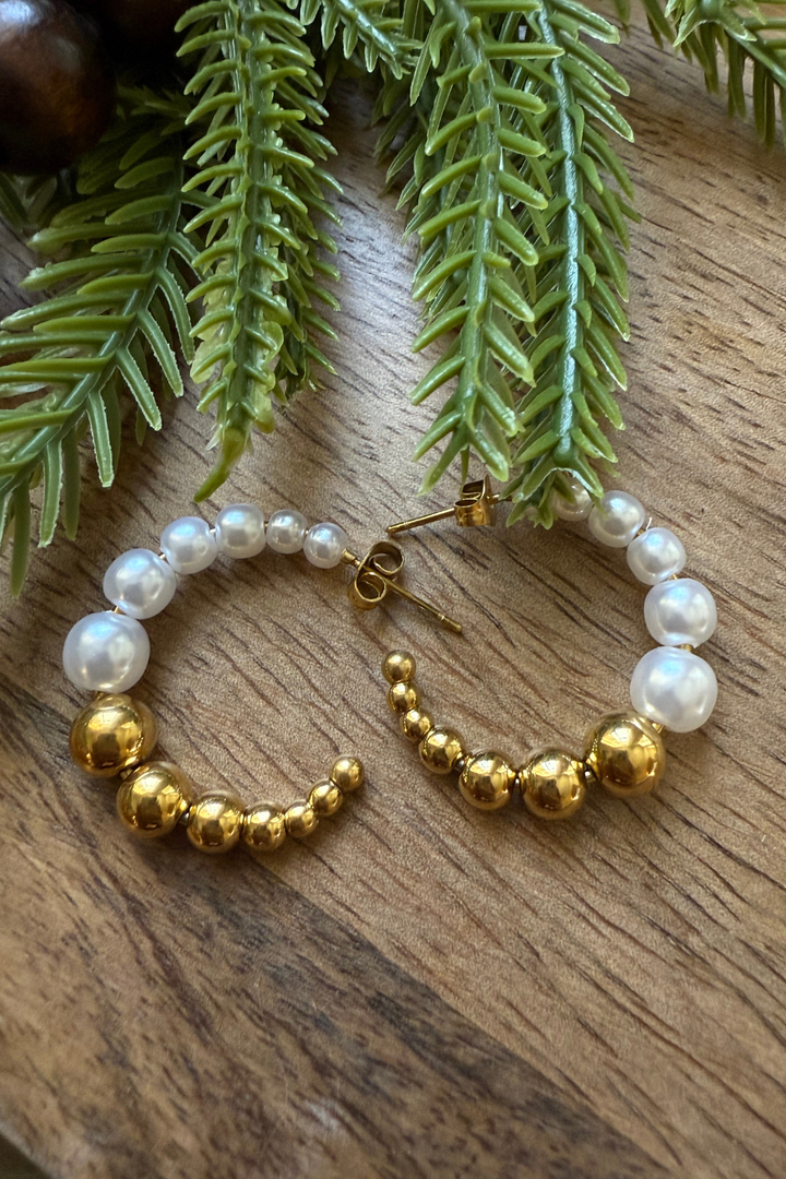 Emilia Pearl Earring