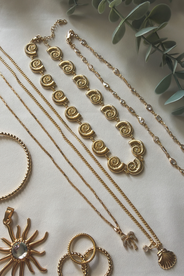 Shell Diamond Necklace