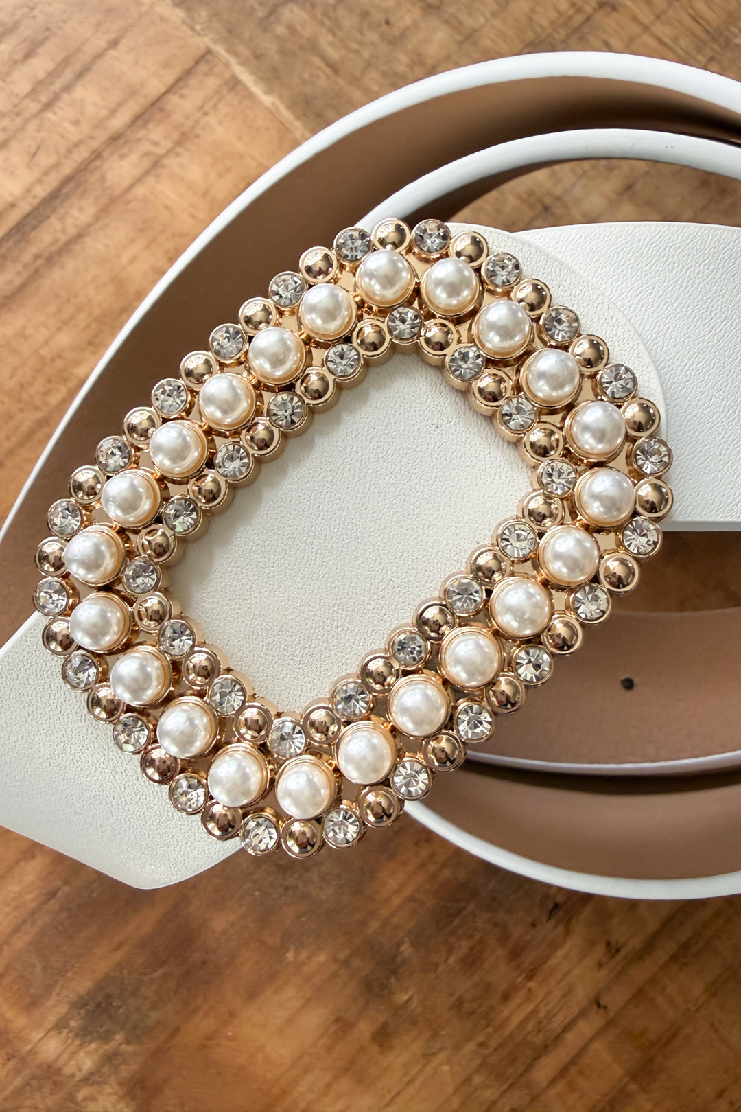 Pearl Buckle Belt