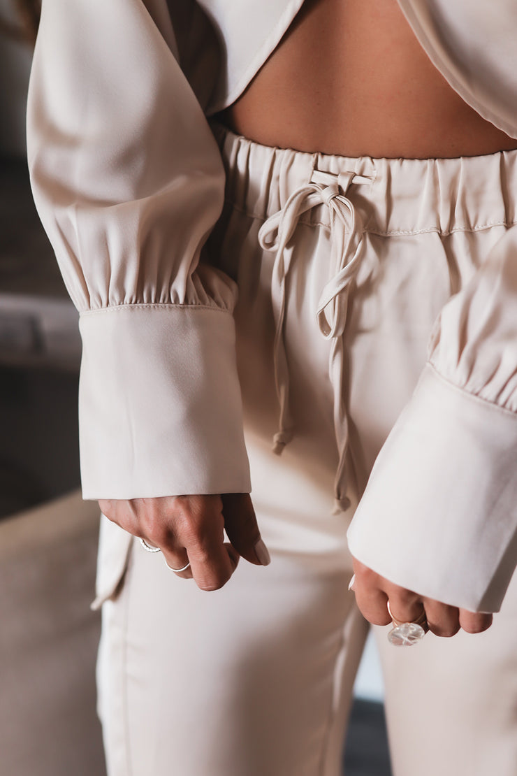 The Gia Cropped Blouse- Champagne