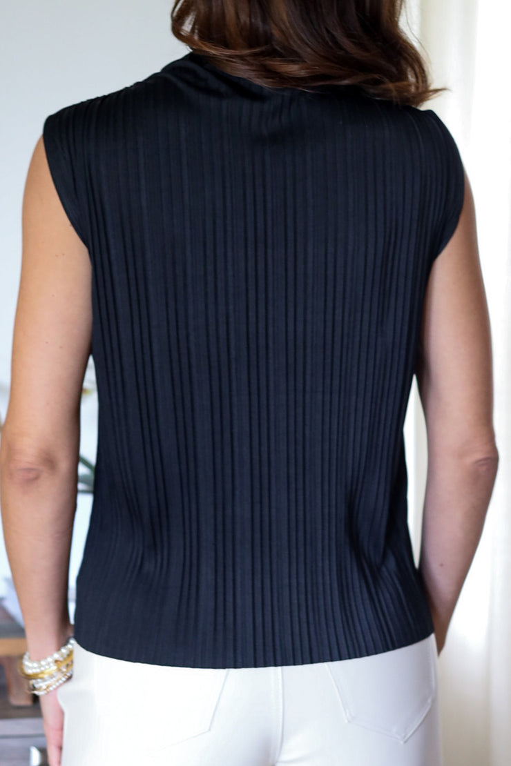 Gwen Mock Top -Black
