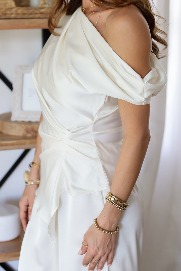 Megan Asymmetrical Set