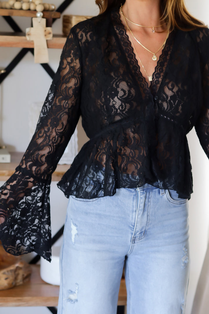 Cindy Lace Top - 2 Colors