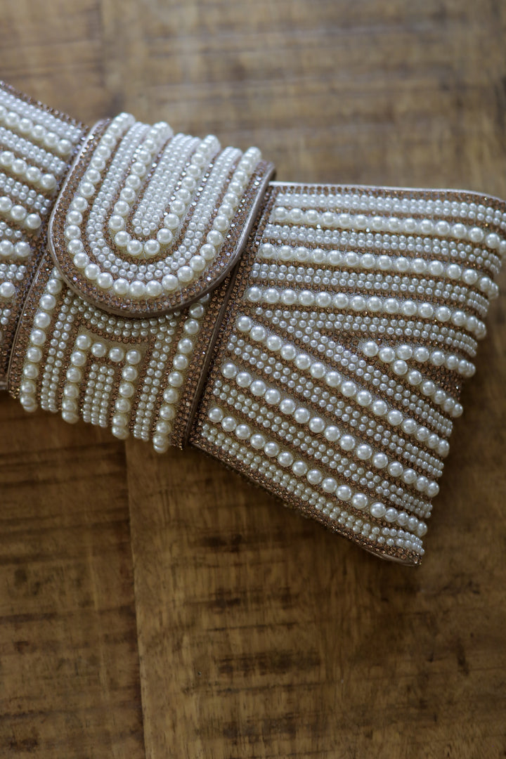 Island Pearl Clutch