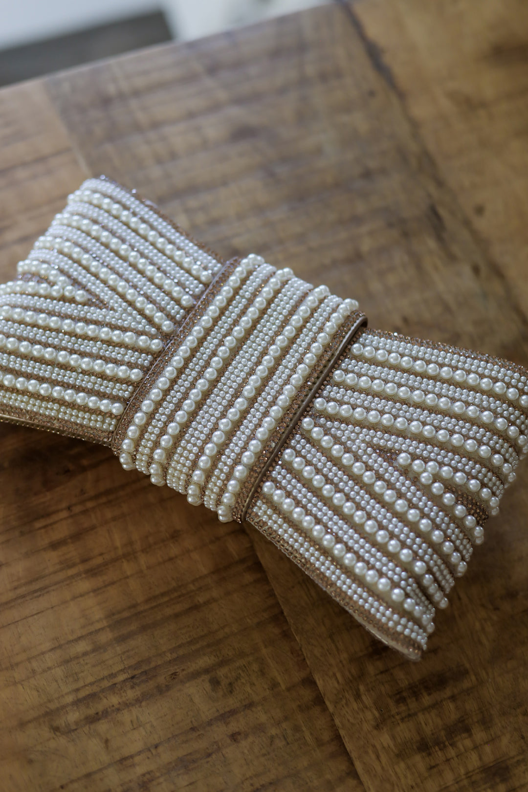Island Pearl Clutch