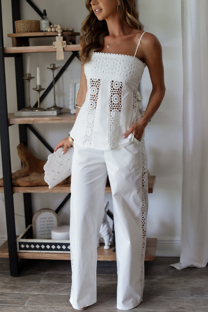 Elisse Eyelet Set