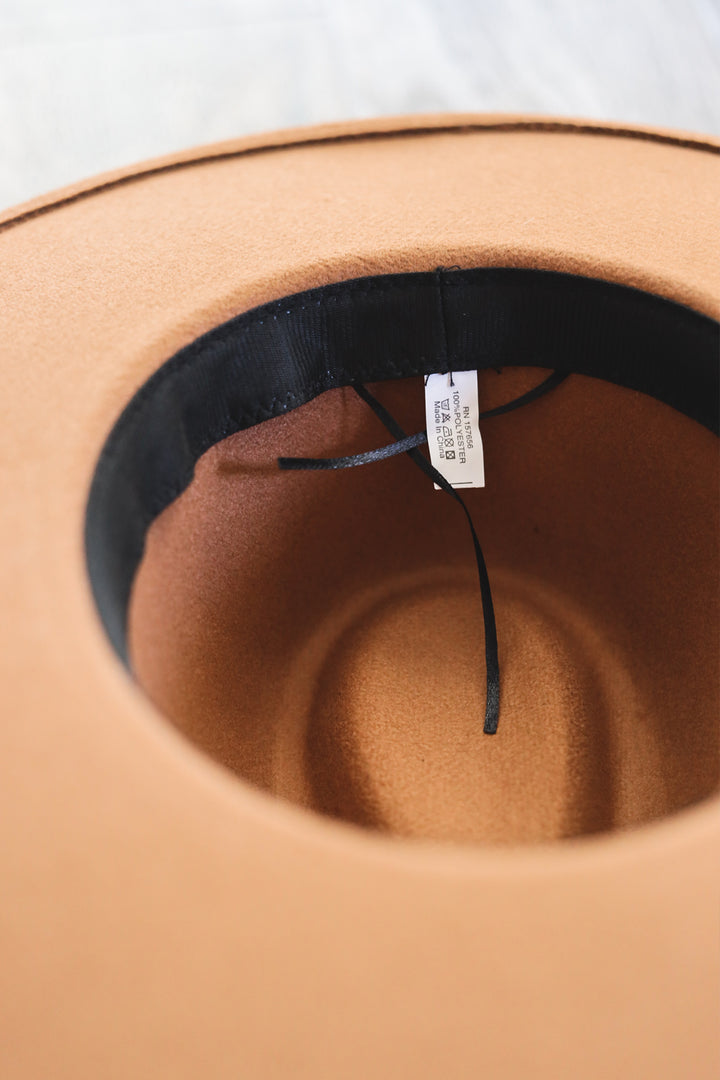 El sombrero trenzado de Wayne