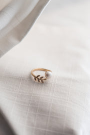 Avery Pearl Ring